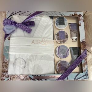 AIR & WATER SPA SET NWT see pictures for details